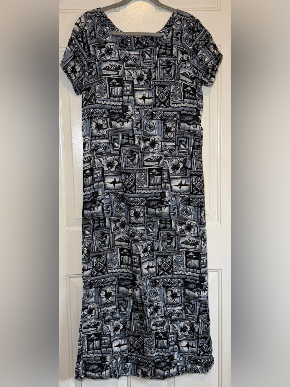 Sun Wraps 100% Rayon Tie Back Vintage Maxi Dress Hawaii Hibiscus Size Medium